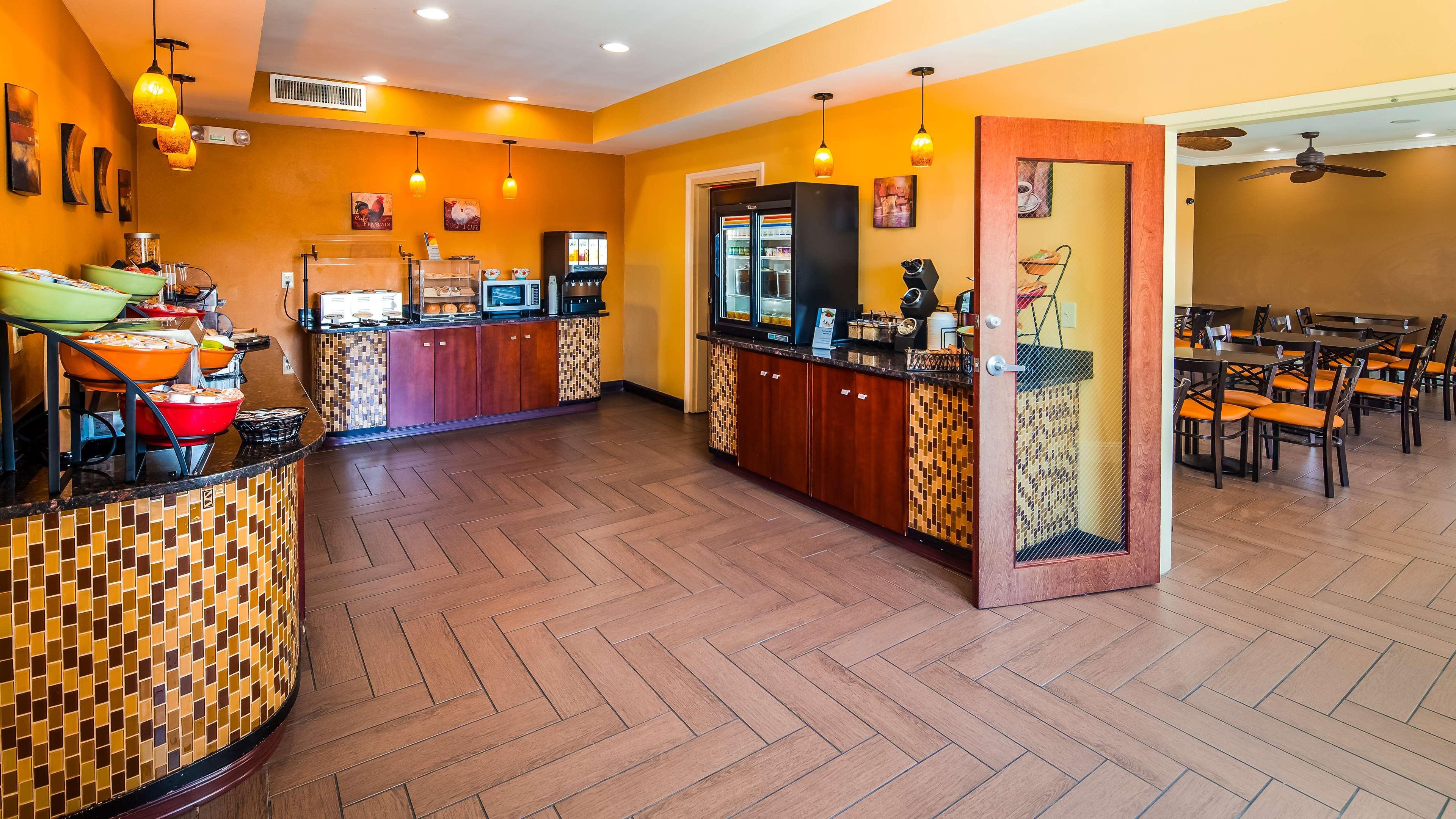 Spark By Hilton Wilmington Carolina Beach Rd Экстерьер фото