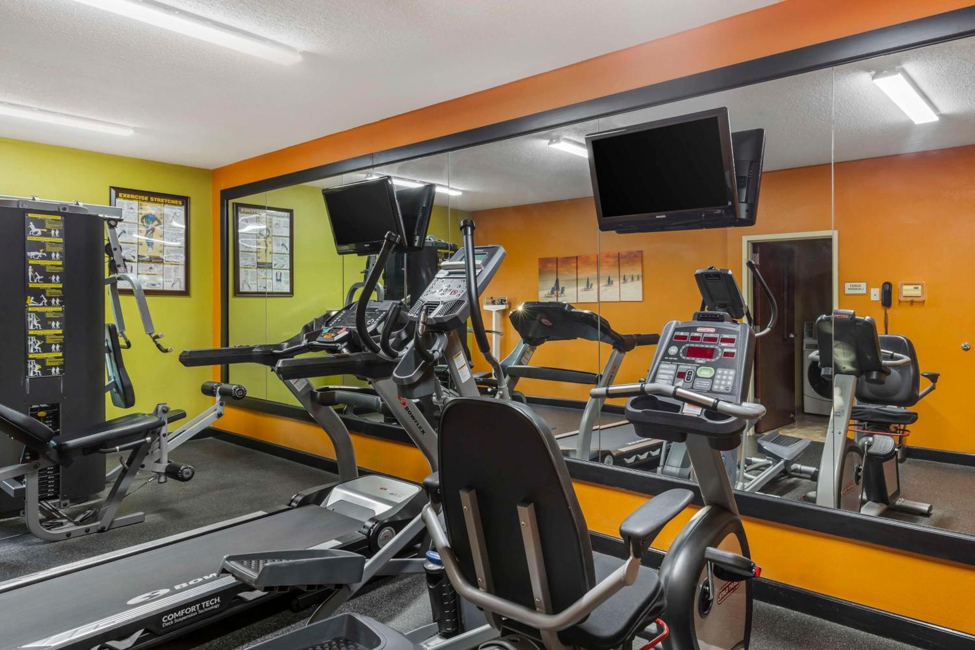 Spark By Hilton Wilmington Carolina Beach Rd Экстерьер фото